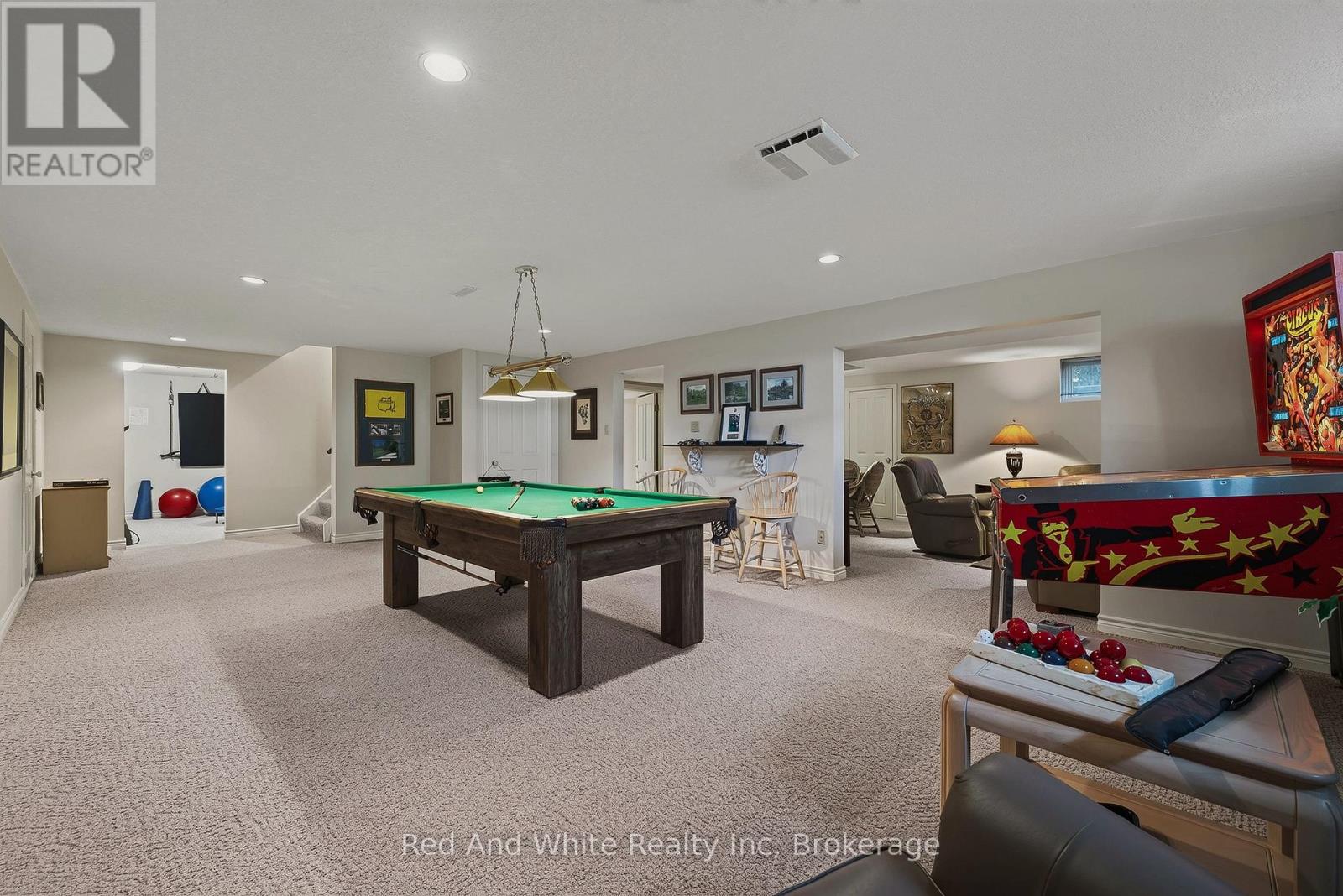 328 GOLF COURSE ROAD - 34