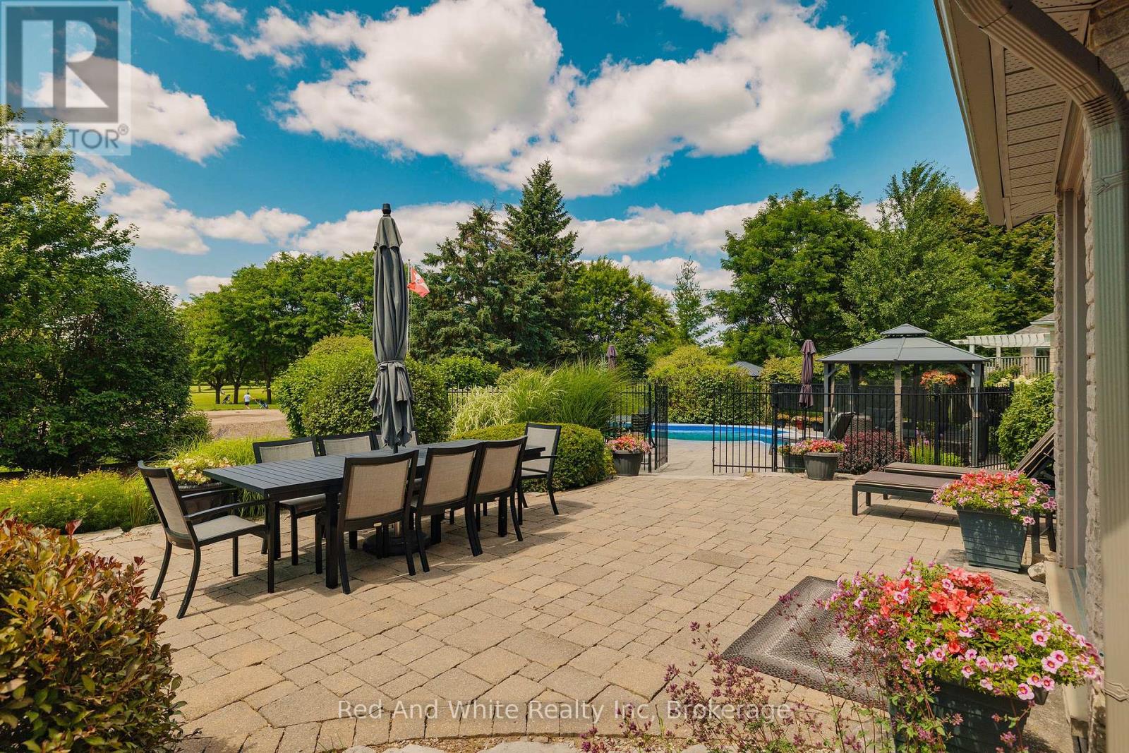 328 GOLF COURSE ROAD - 39