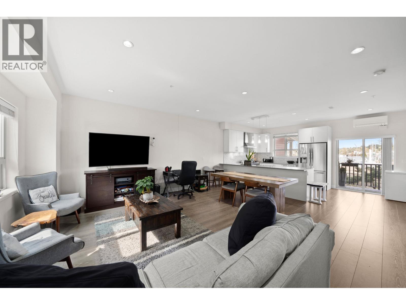 30 843 EWEN AVENUE, New Westminster