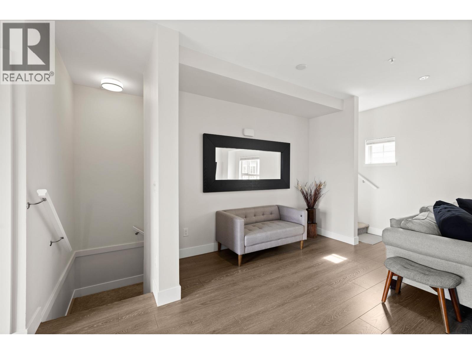 30 843 EWEN AVENUE, New Westminster
