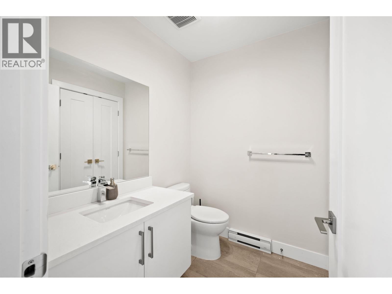 30 843 EWEN AVENUE, New Westminster