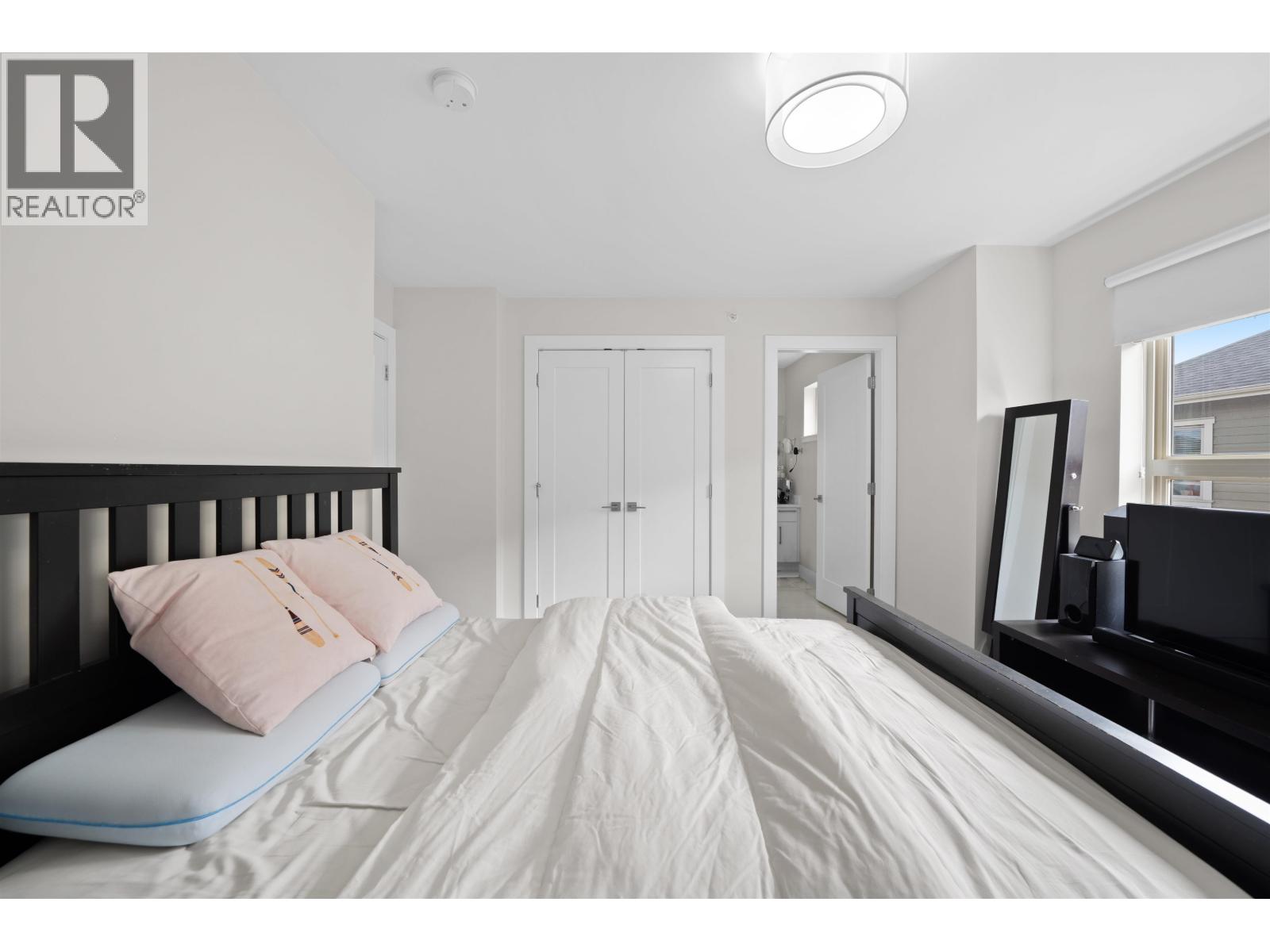 30 843 EWEN AVENUE, New Westminster