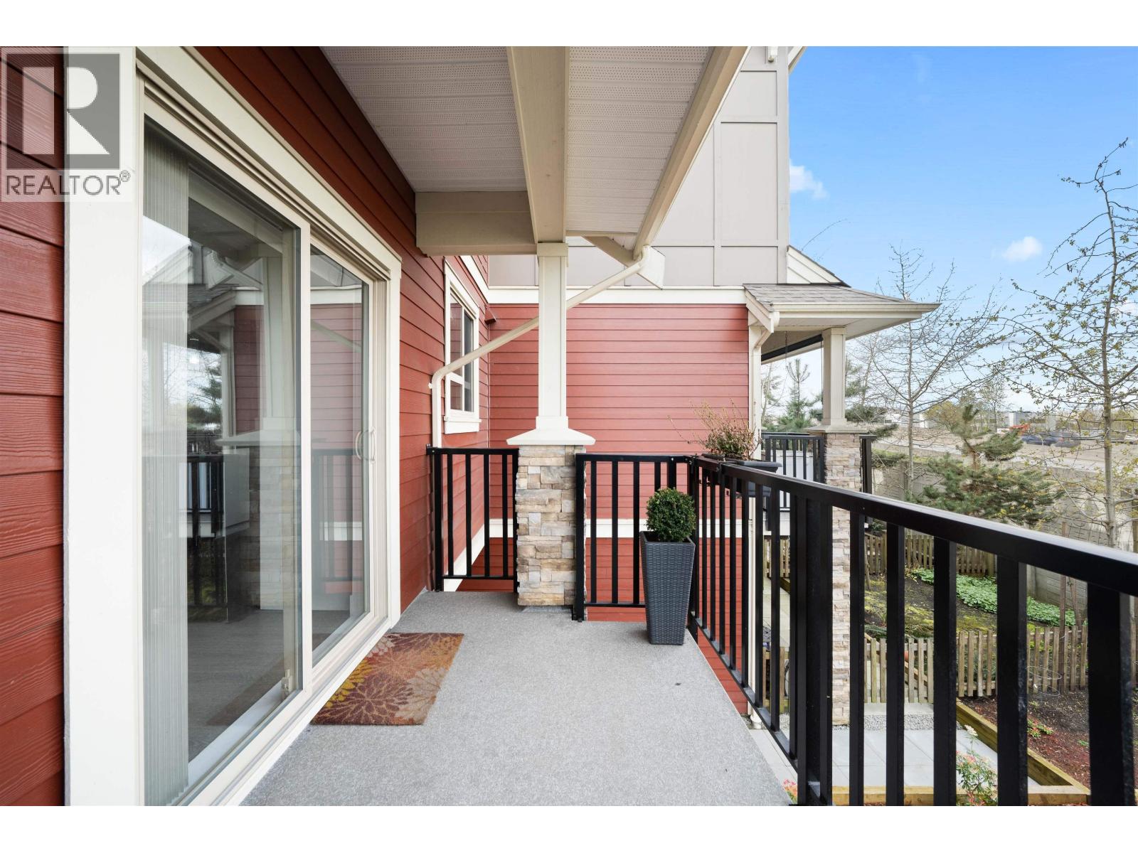 30 843 EWEN AVENUE, New Westminster