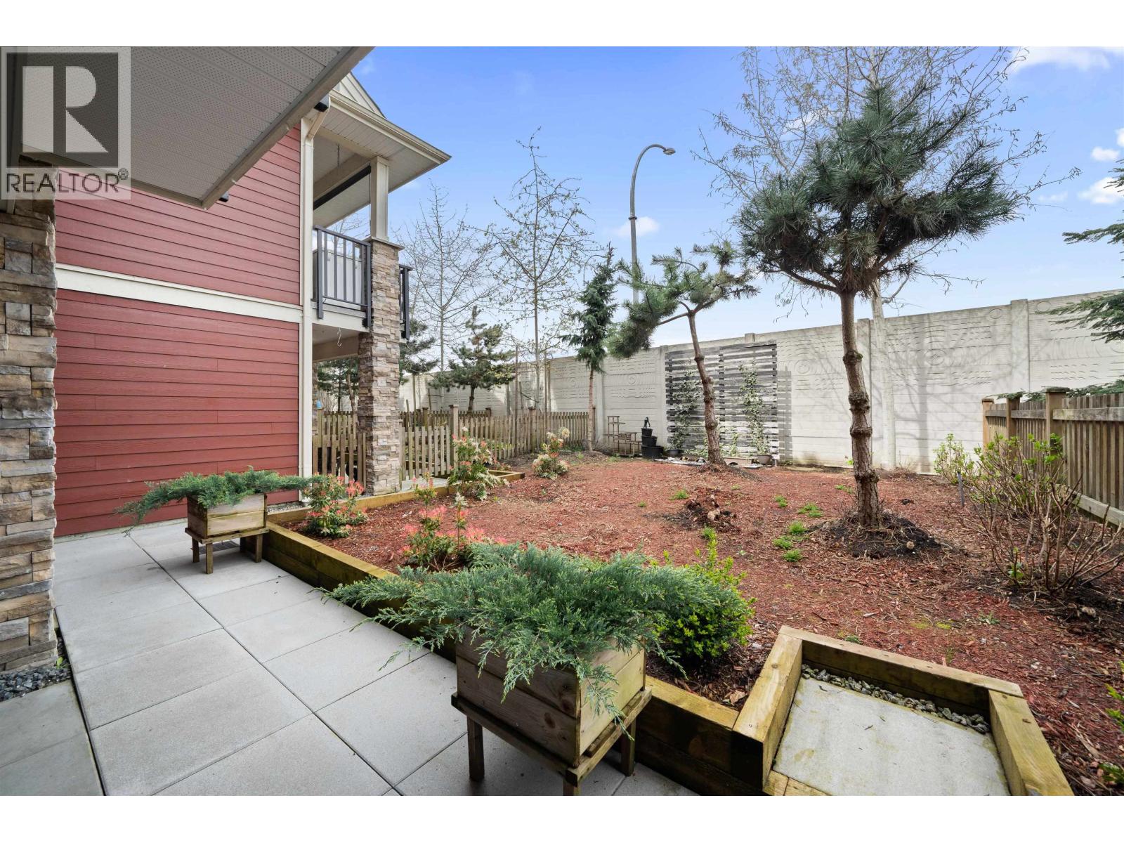 30 843 EWEN AVENUE, New Westminster