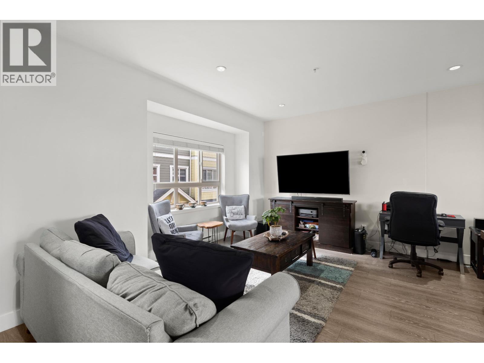30 843 EWEN AVENUE, New Westminster
