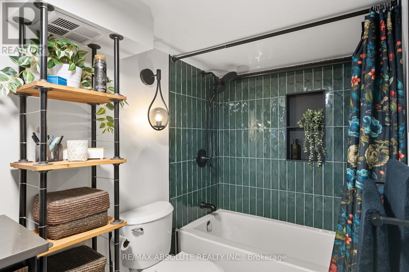 1 Bed, 2 Bath Apartment for Sale in Ottawa – 404 – 589 RIDEAU STREET, Ottawa – MLS# X13461904 - Image 65