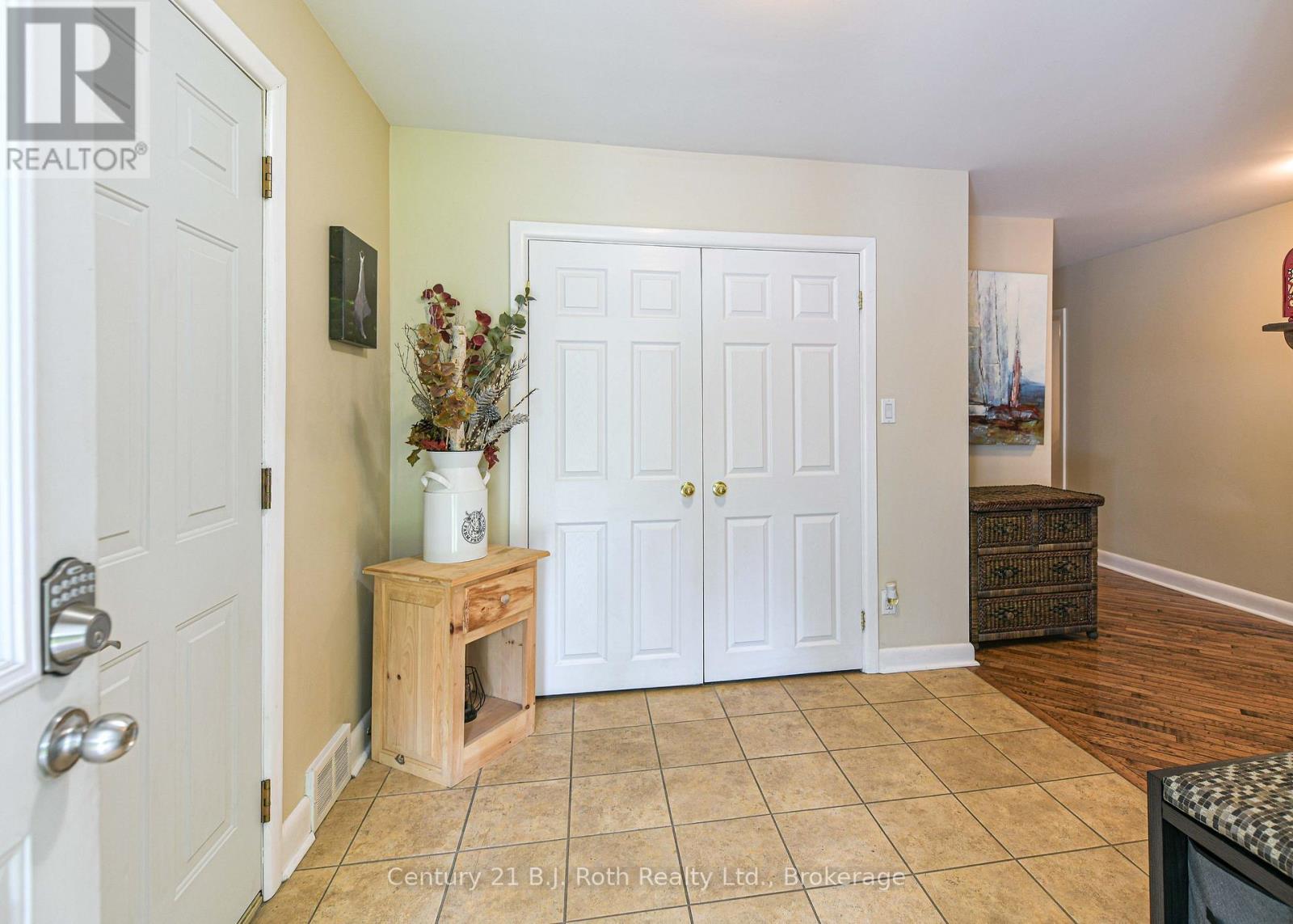1028 COWBELL LANE - 25