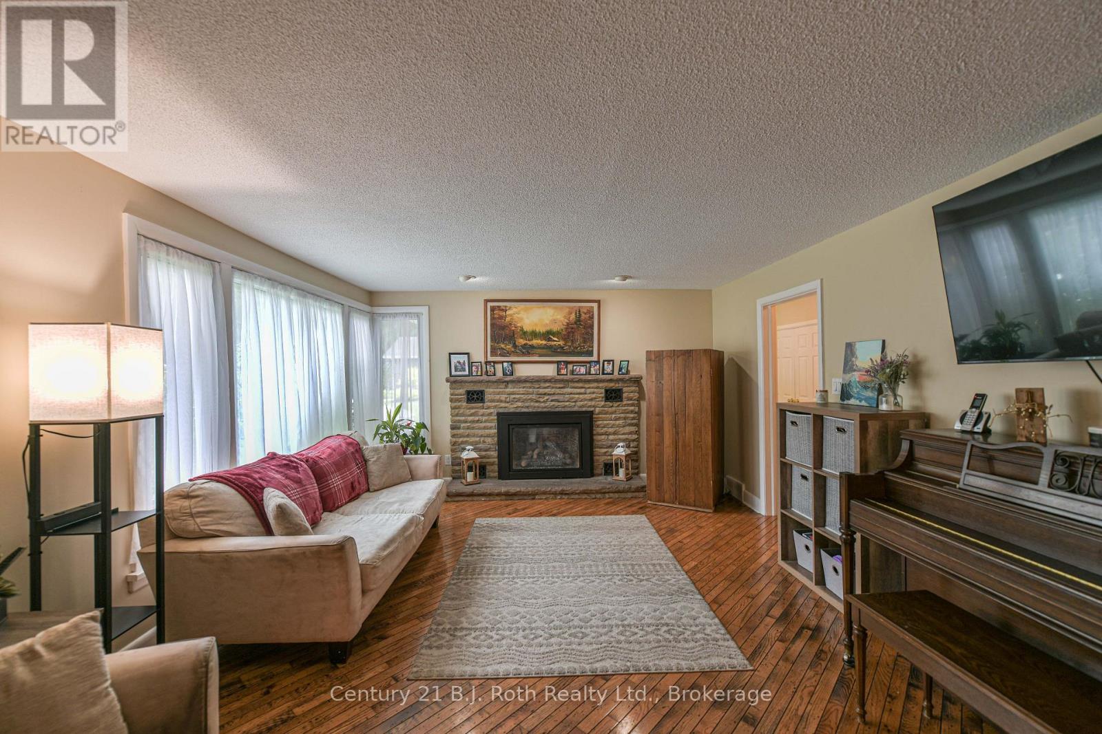 1028 COWBELL LANE - 28