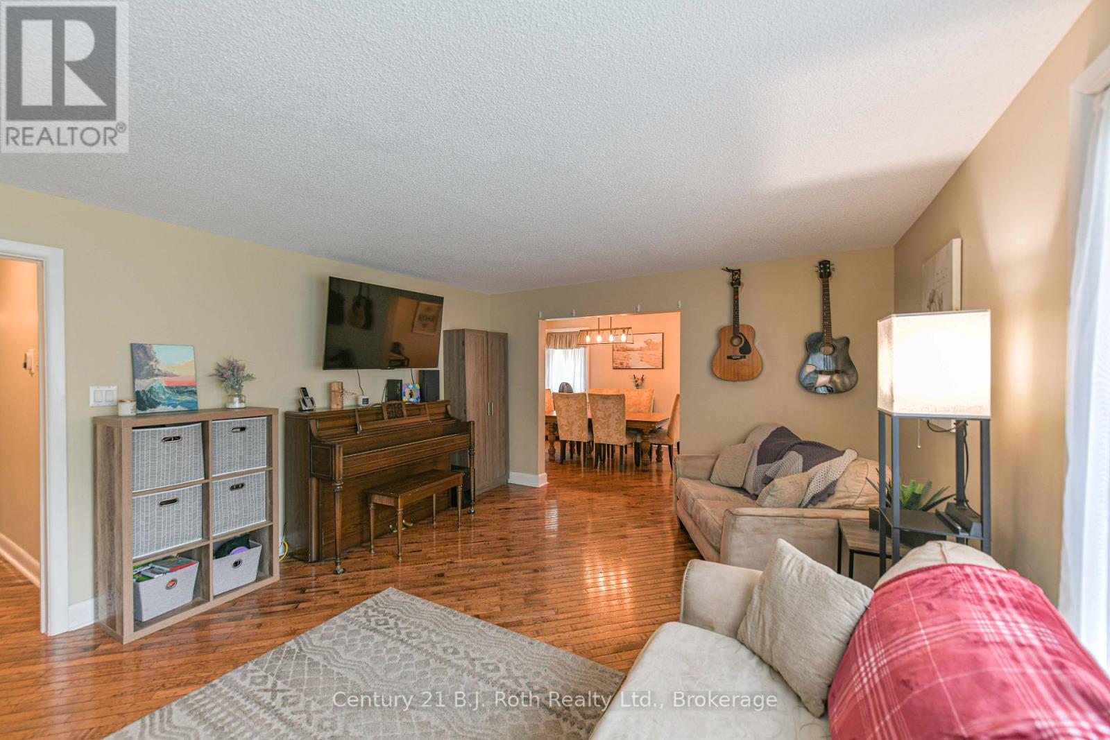 1028 COWBELL LANE - 29