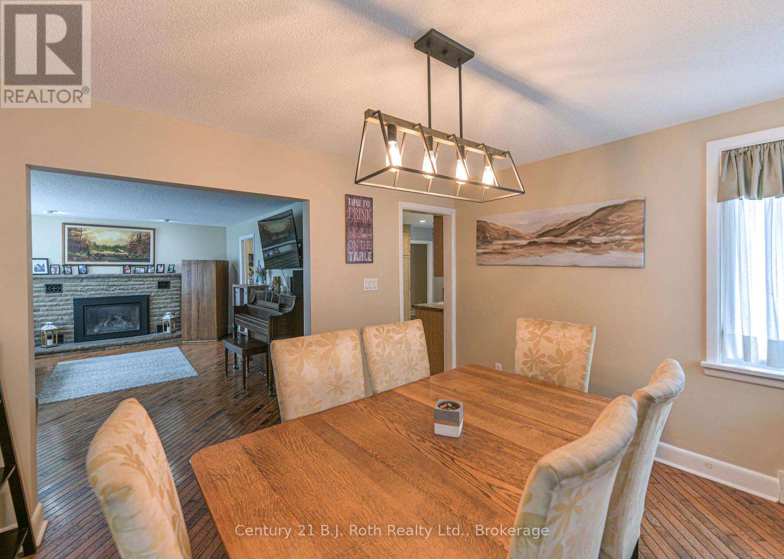 1028 COWBELL LANE - 32