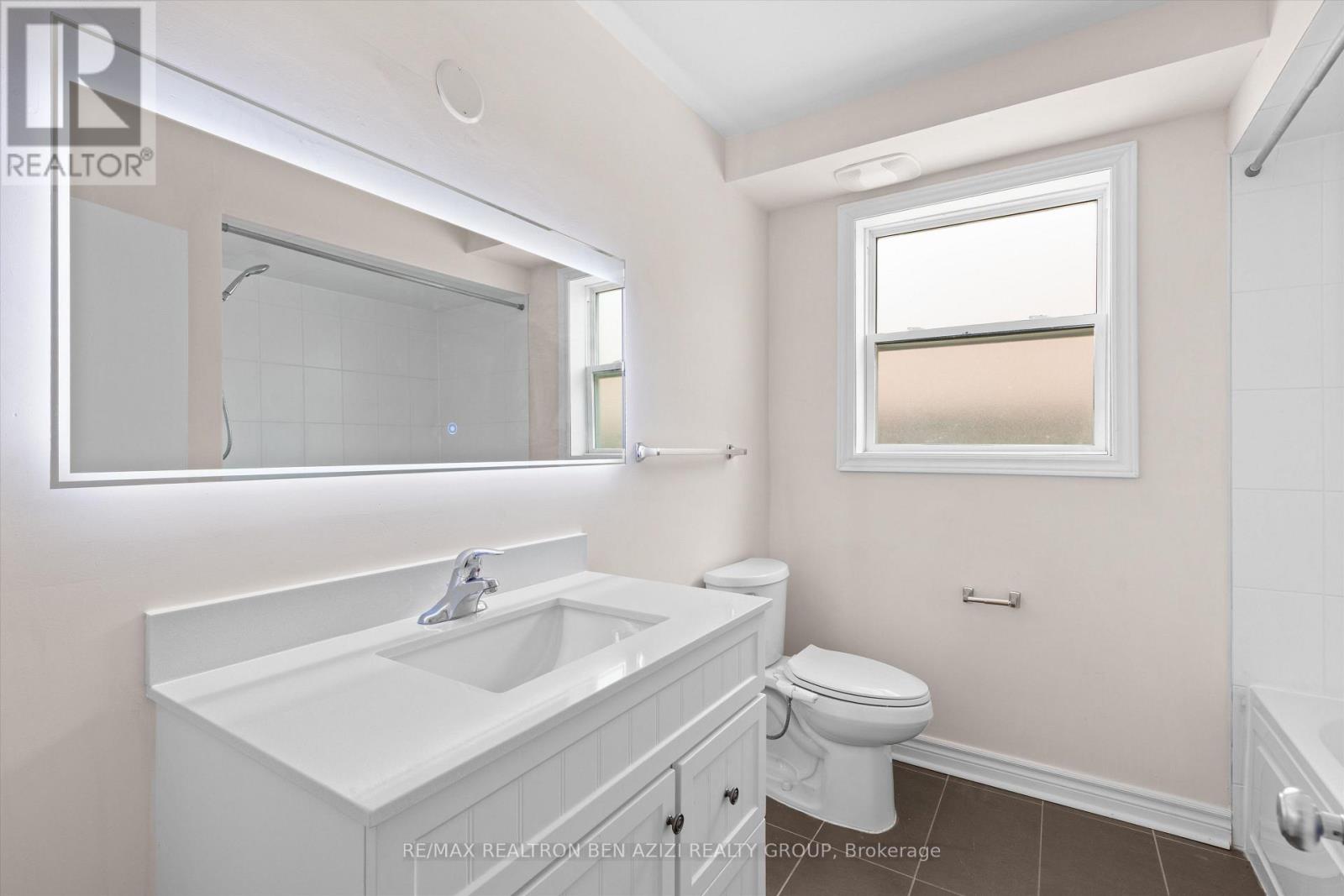 304 ROSELAWN AVENUE - 15