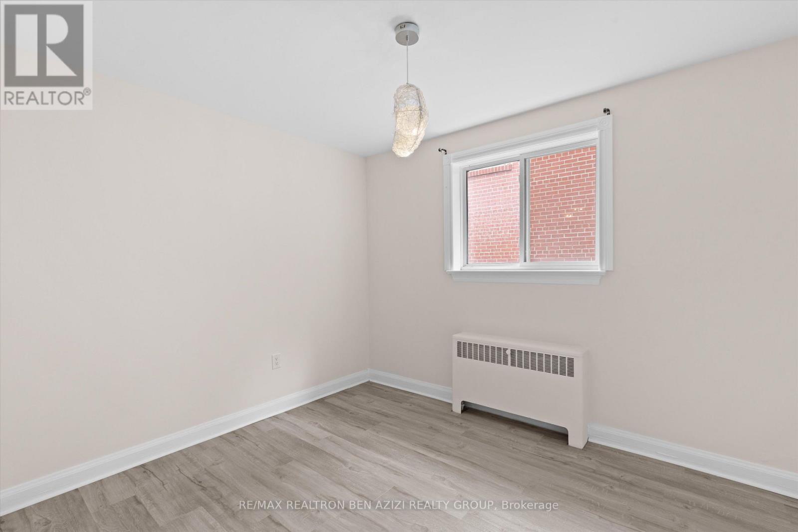 304 ROSELAWN AVENUE - 16