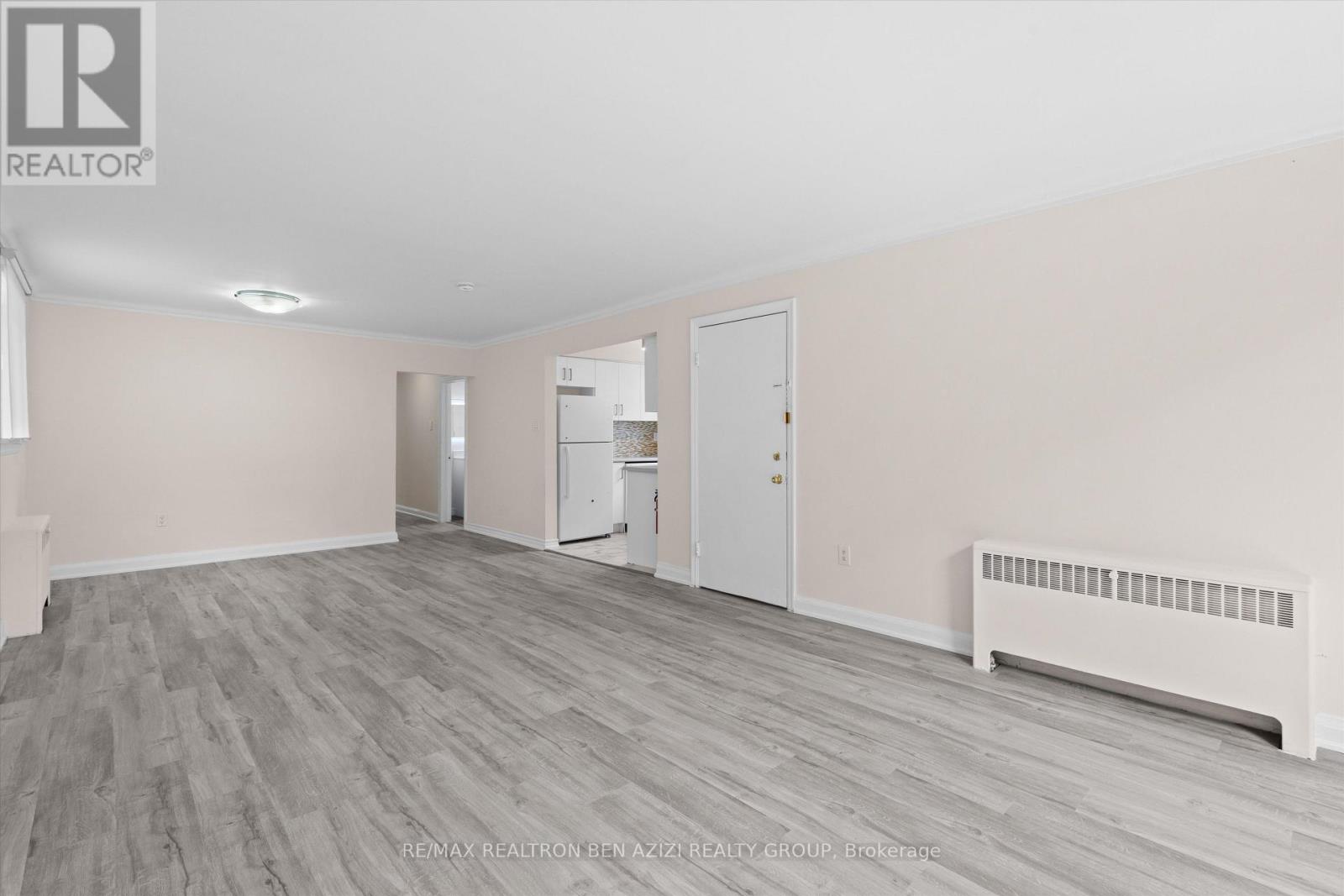 304 ROSELAWN AVENUE - 6