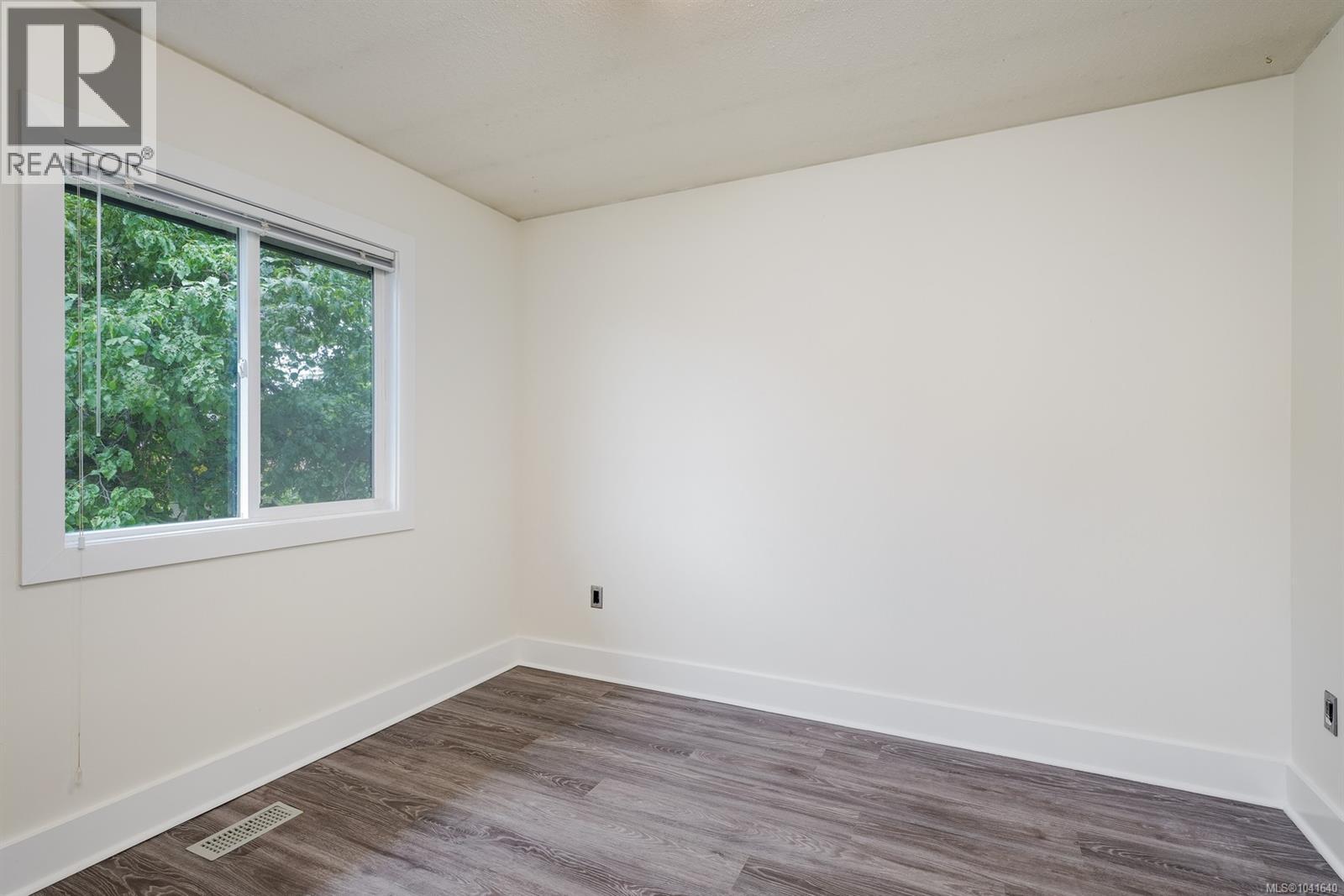 1534 Edgemont Rd - 11