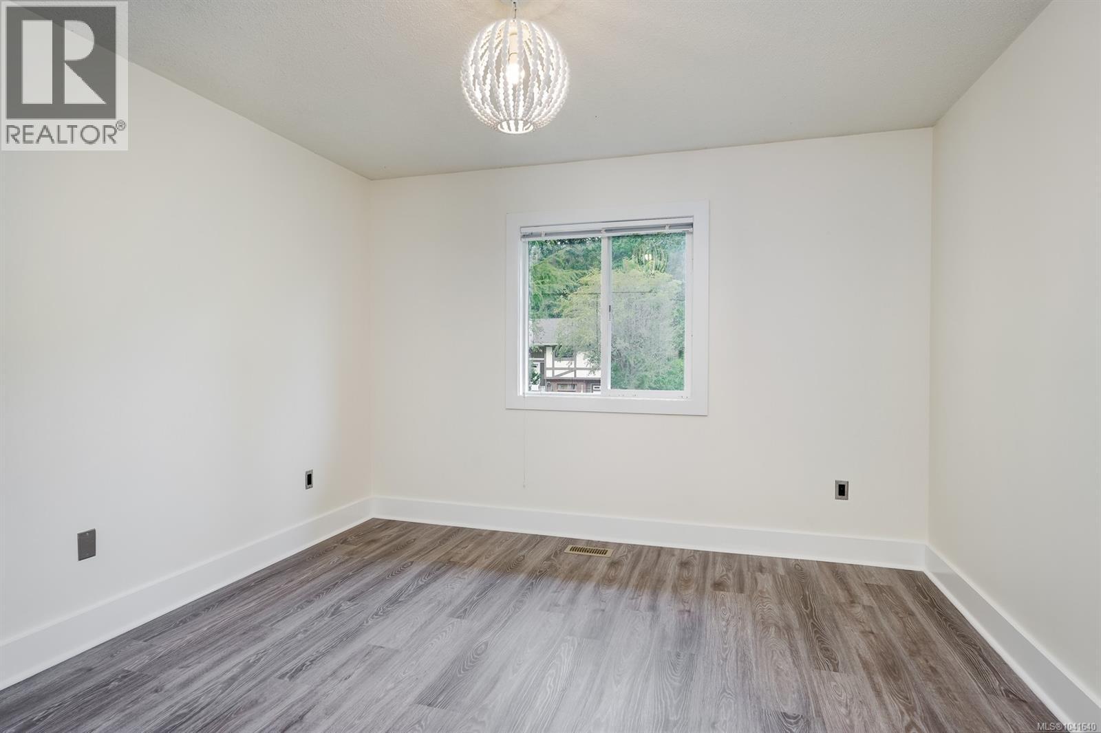 1534 Edgemont Rd - 14