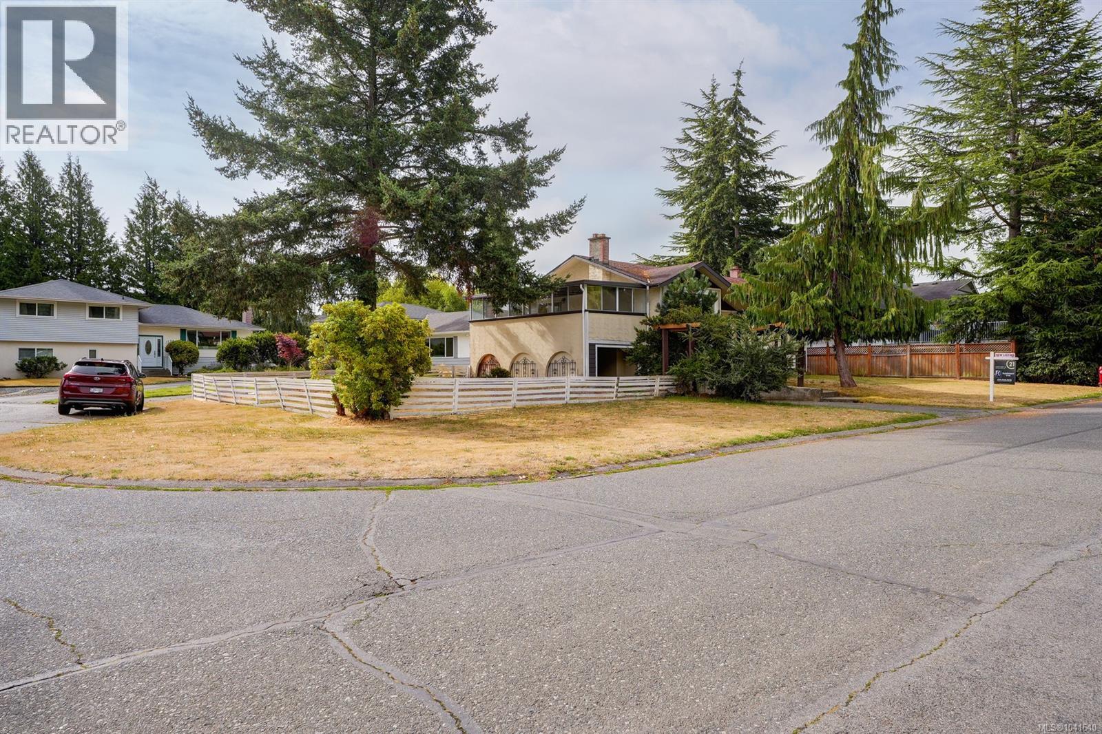 1534 Edgemont Rd - 24