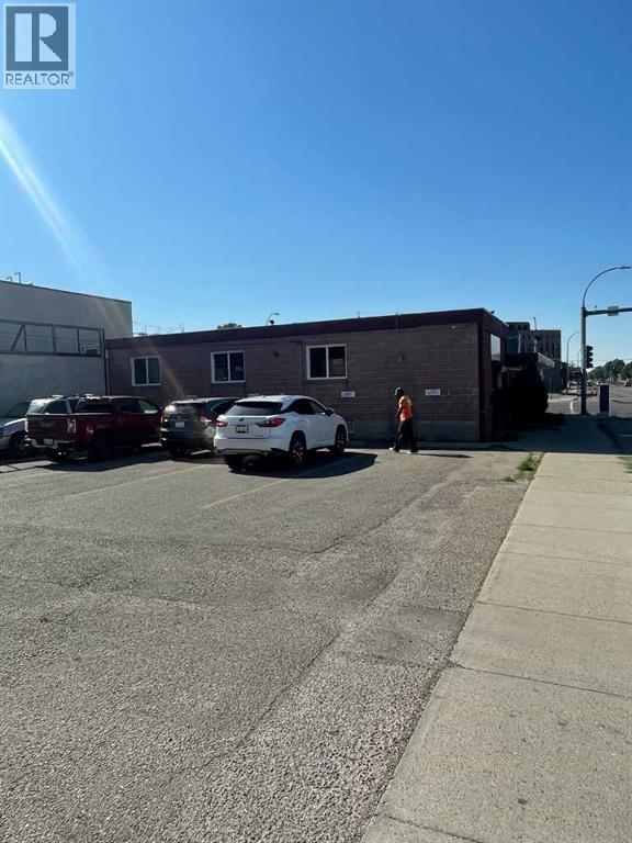 901 3 Avenue S, Lethbridge — photo 3