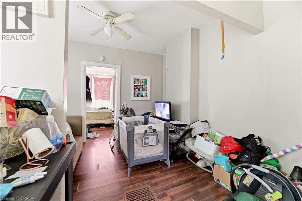 13 USHER Street - 15