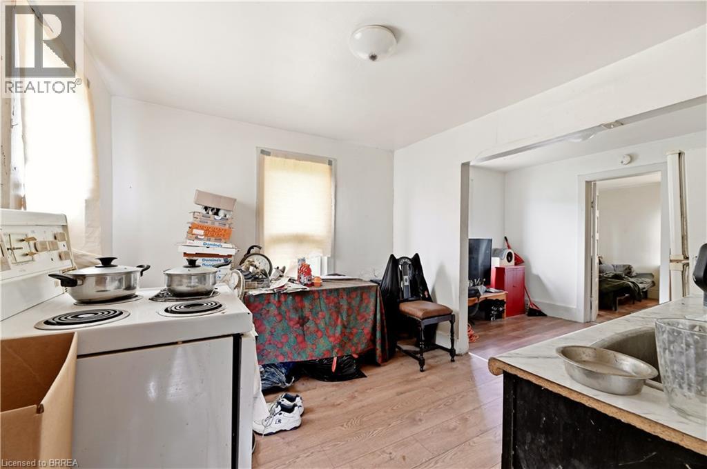 13 USHER Street - 20