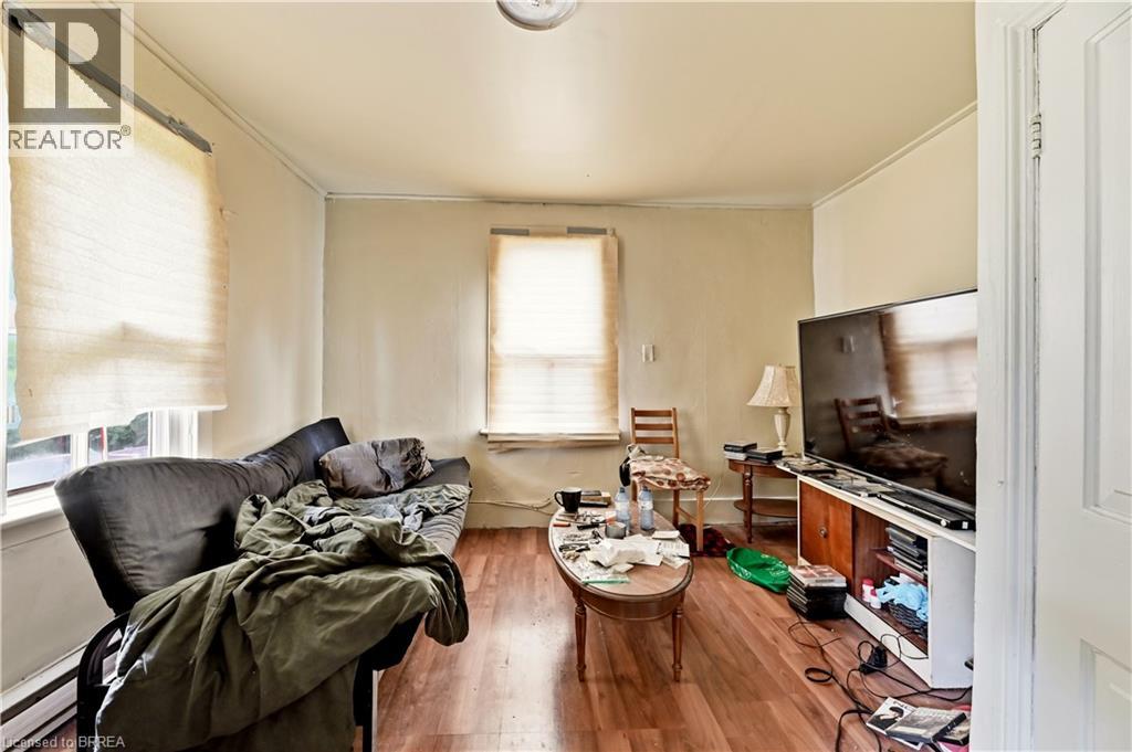 13 USHER Street - 22