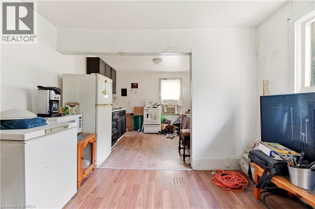 13 USHER Street - Image 23