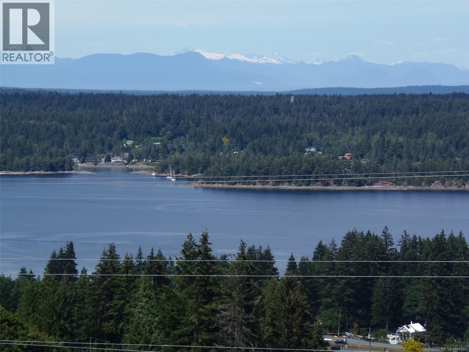 419 Thetis Dr, Ladysmith