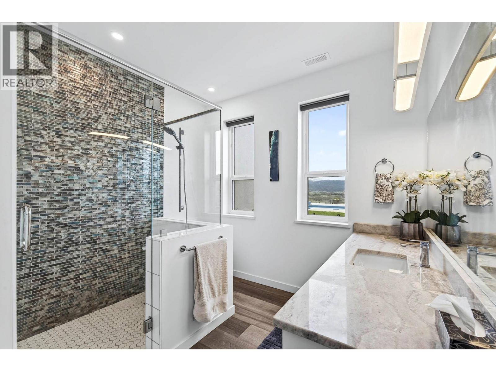879 Deer Drive - Image 32