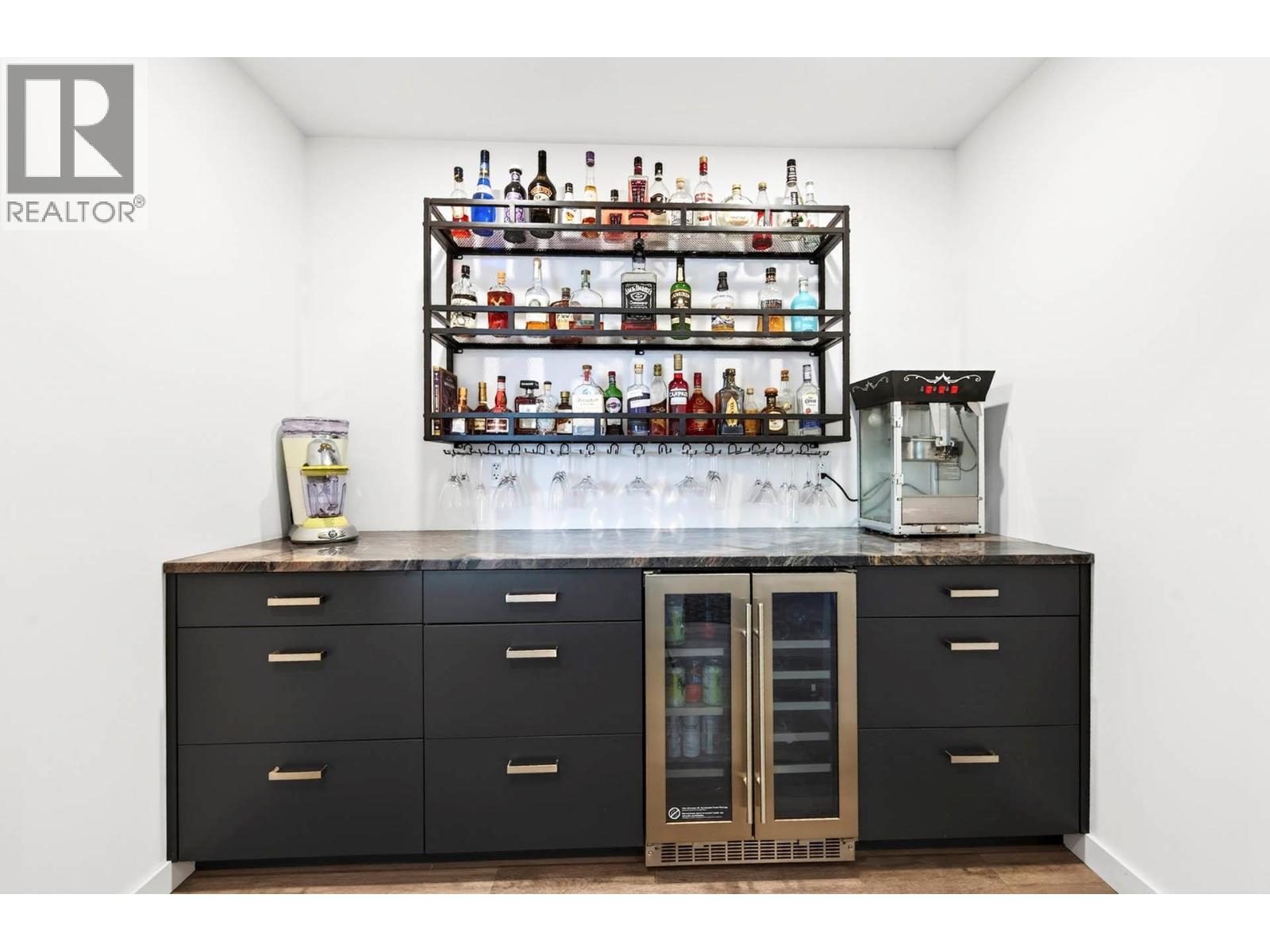 879 Deer Drive - 40