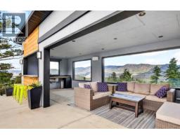 2pc Bathroom - 879 Deer Drive, Kamloops, BC V1S1Z9 Photo 18