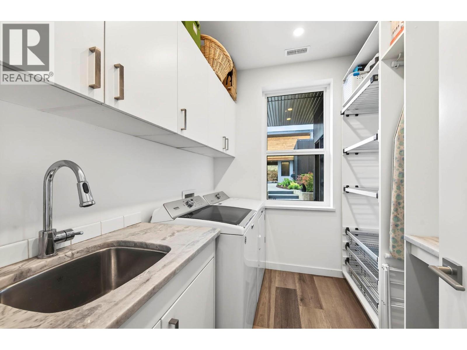 879 Deer Drive - 29