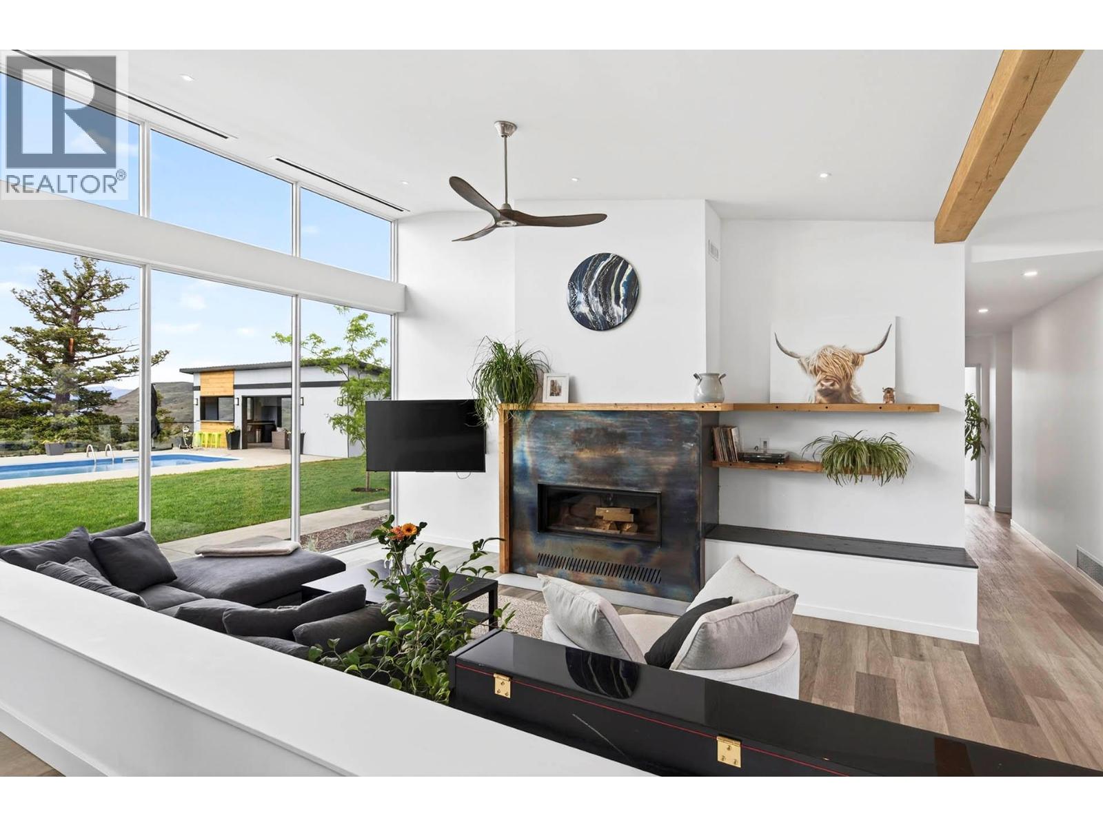 879 Deer Drive - Image 25