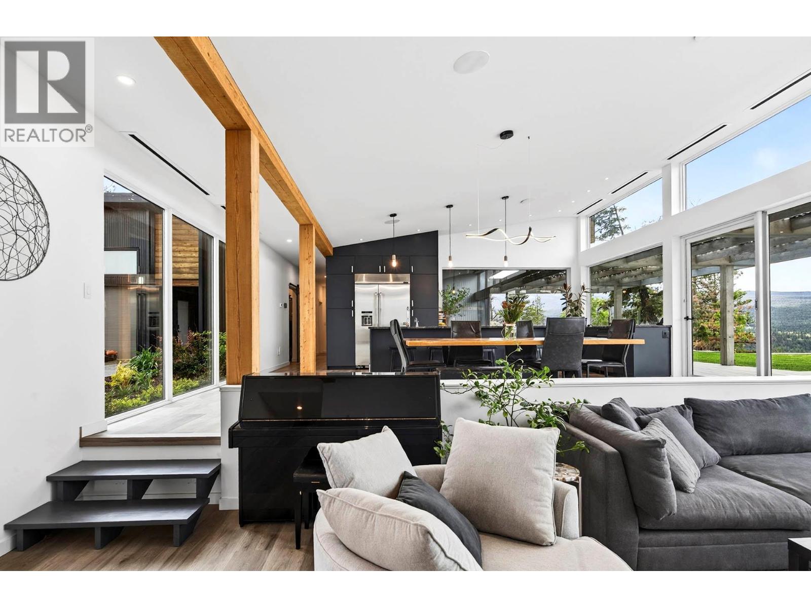 879 Deer Drive - Image 27