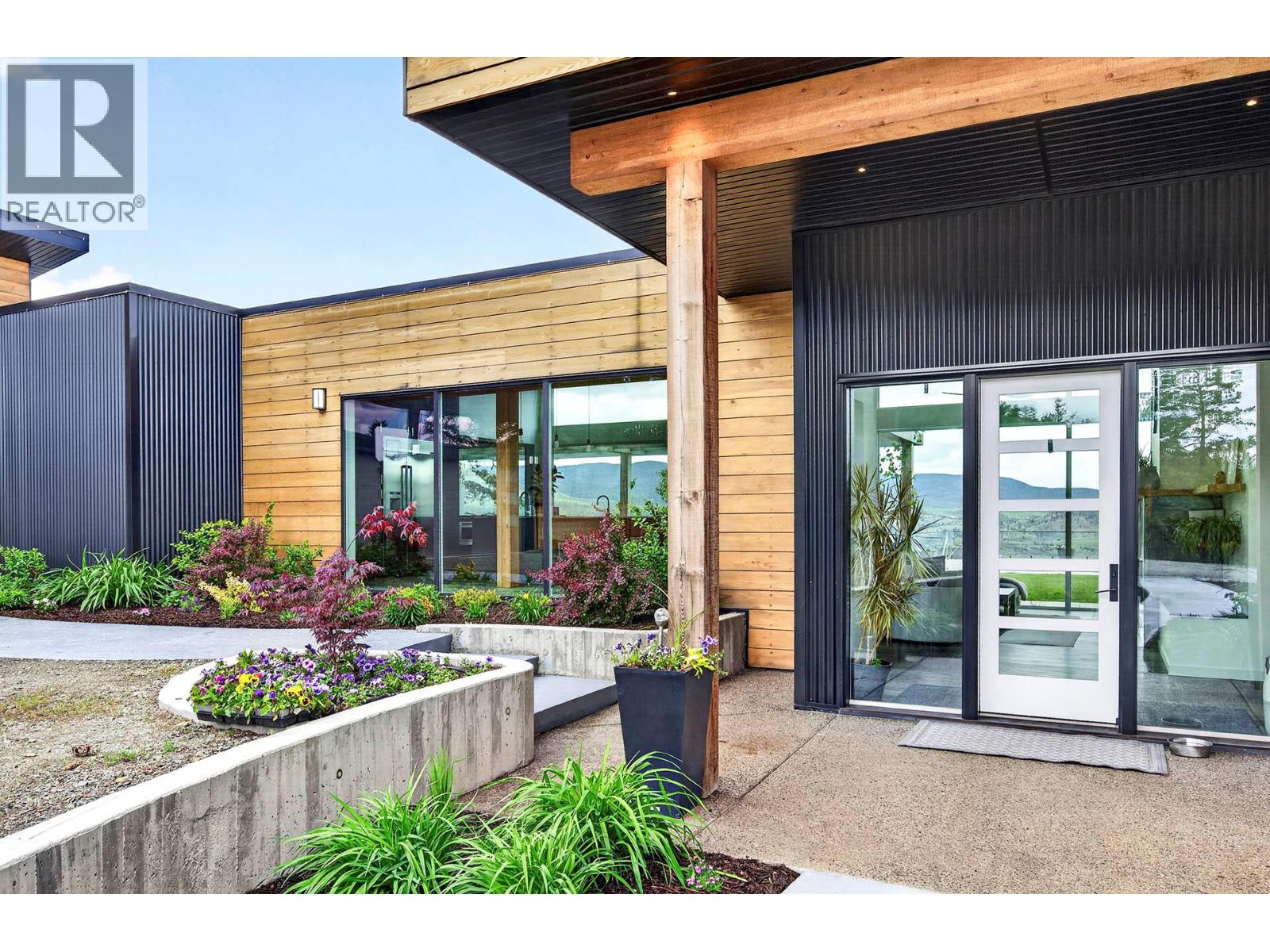 879 Deer Drive - Image 21