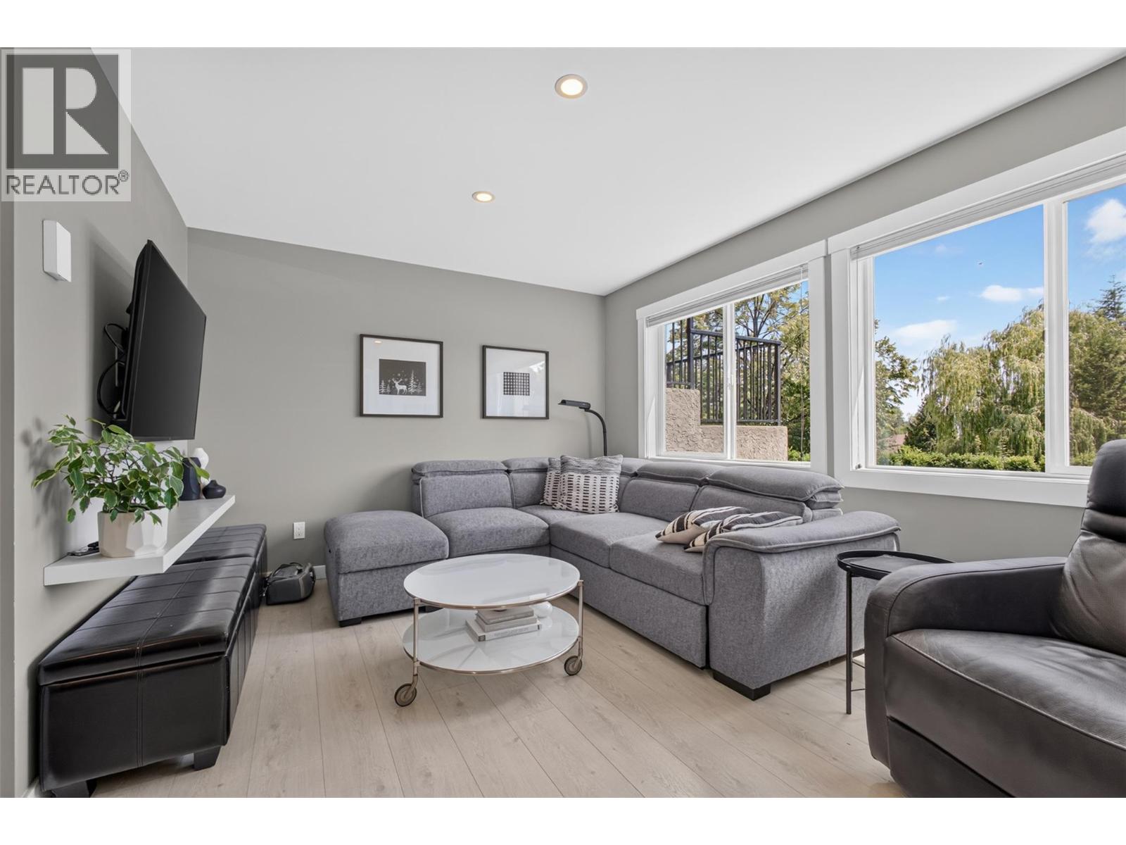  3752 Glenway Road, West Kelowna