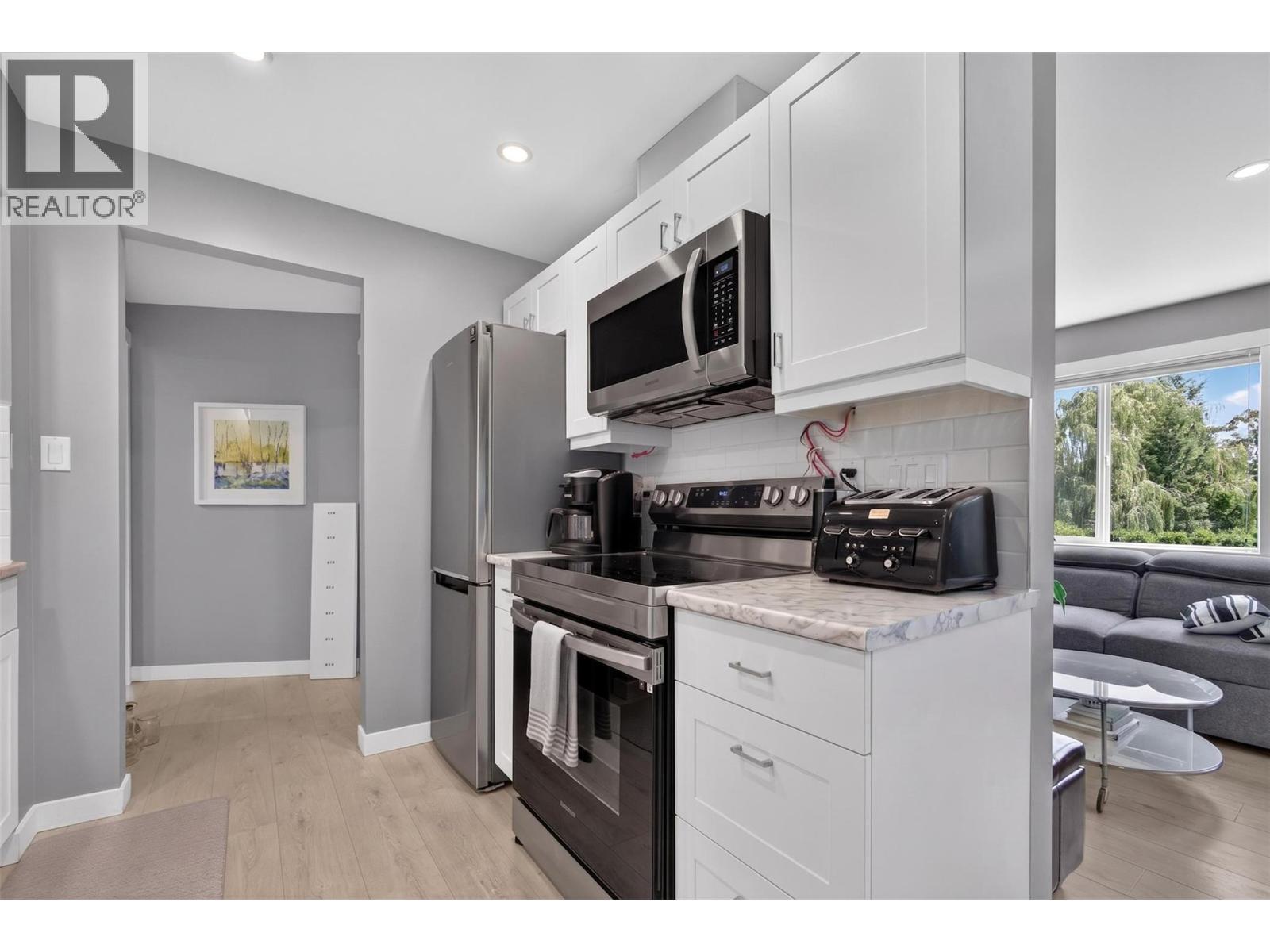  3752 Glenway Road, West Kelowna
