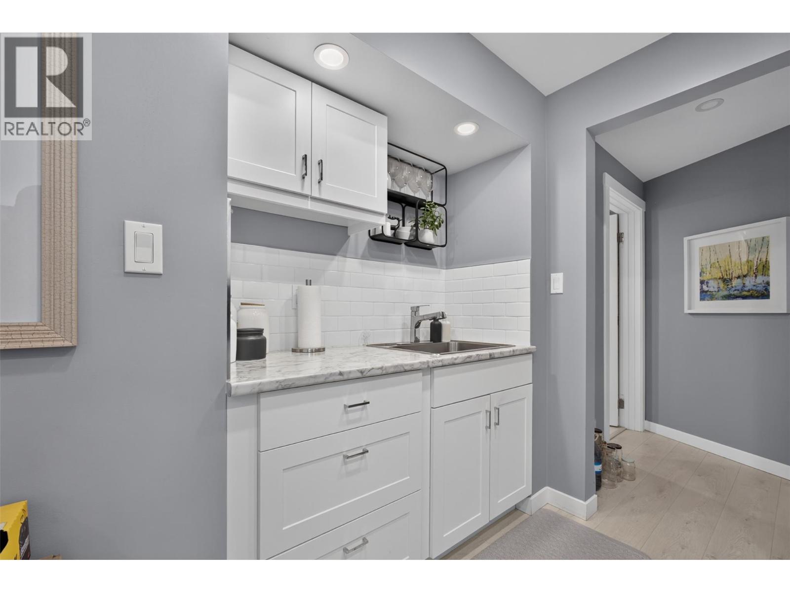  3752 Glenway Road, West Kelowna