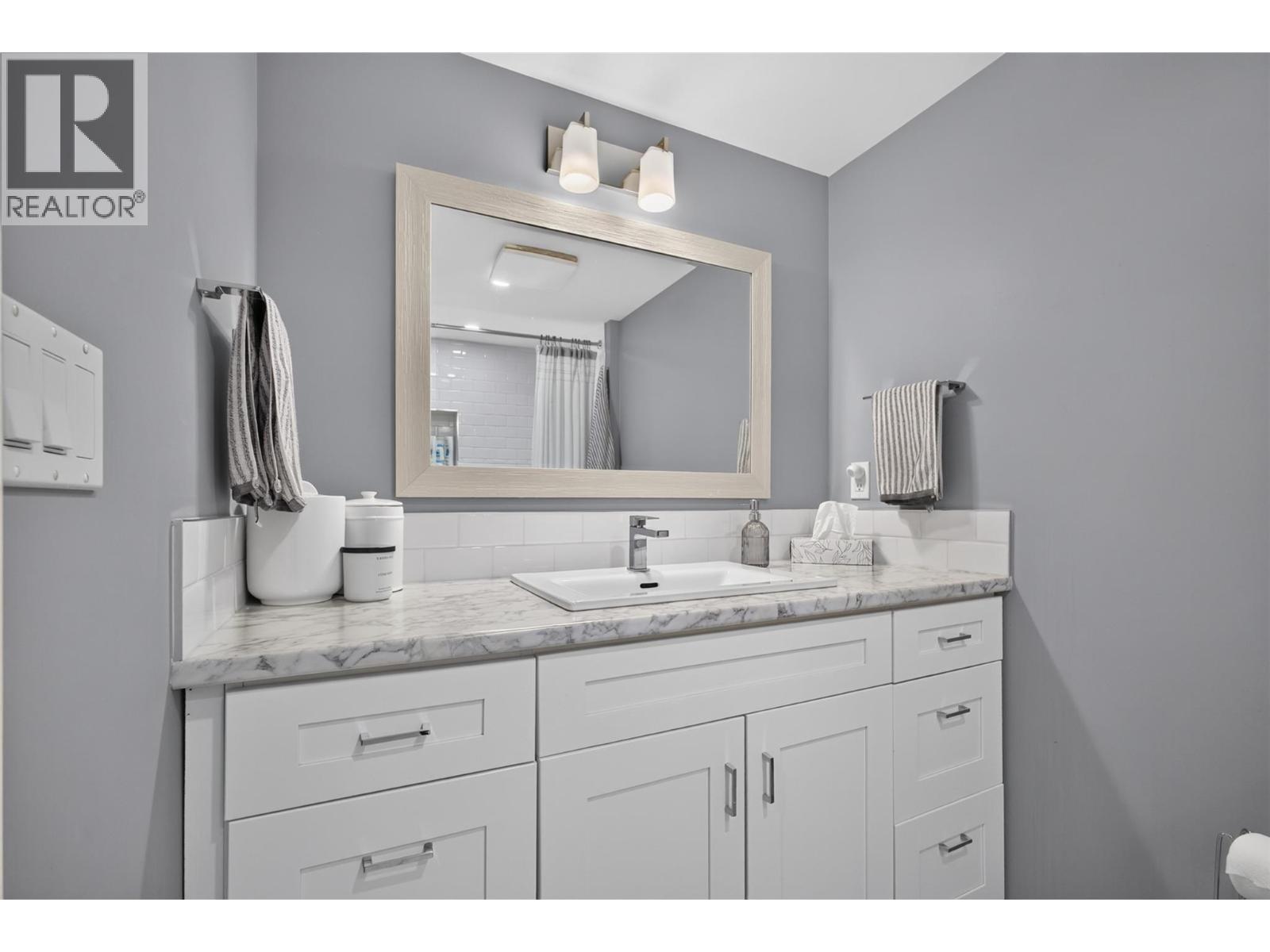  3752 Glenway Road, West Kelowna