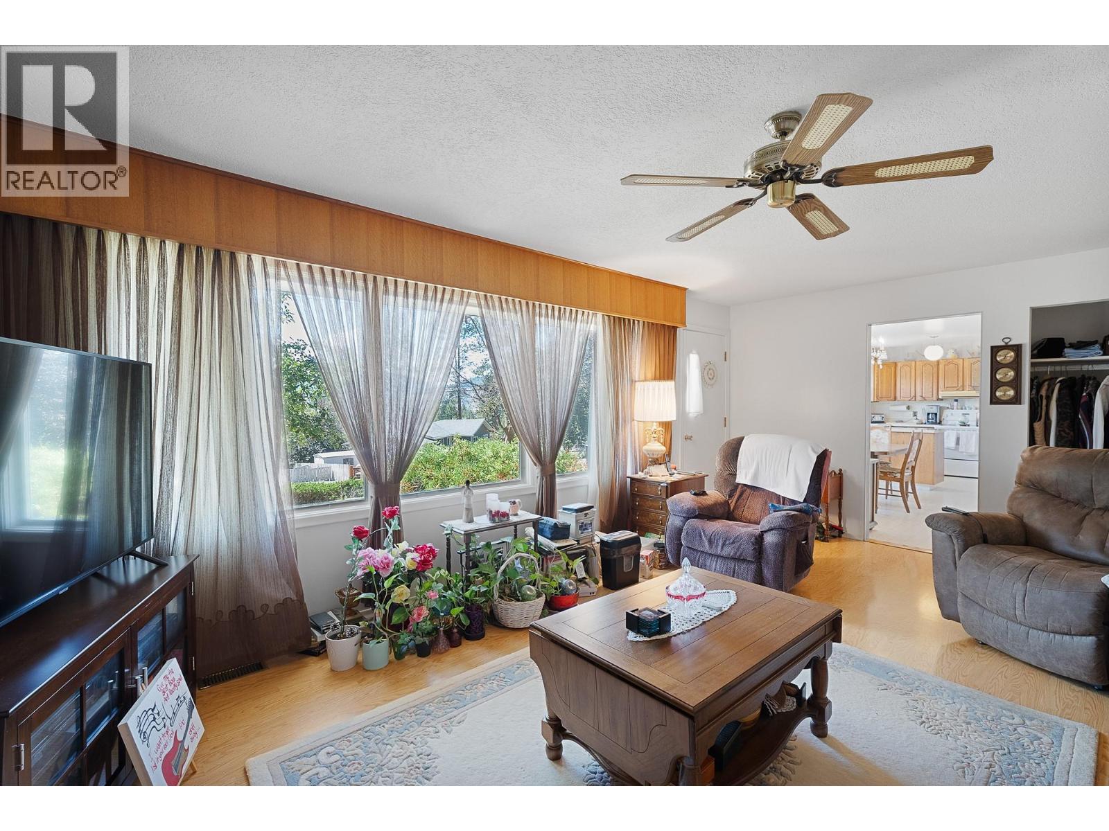 2275 Castillou Crescent - 32