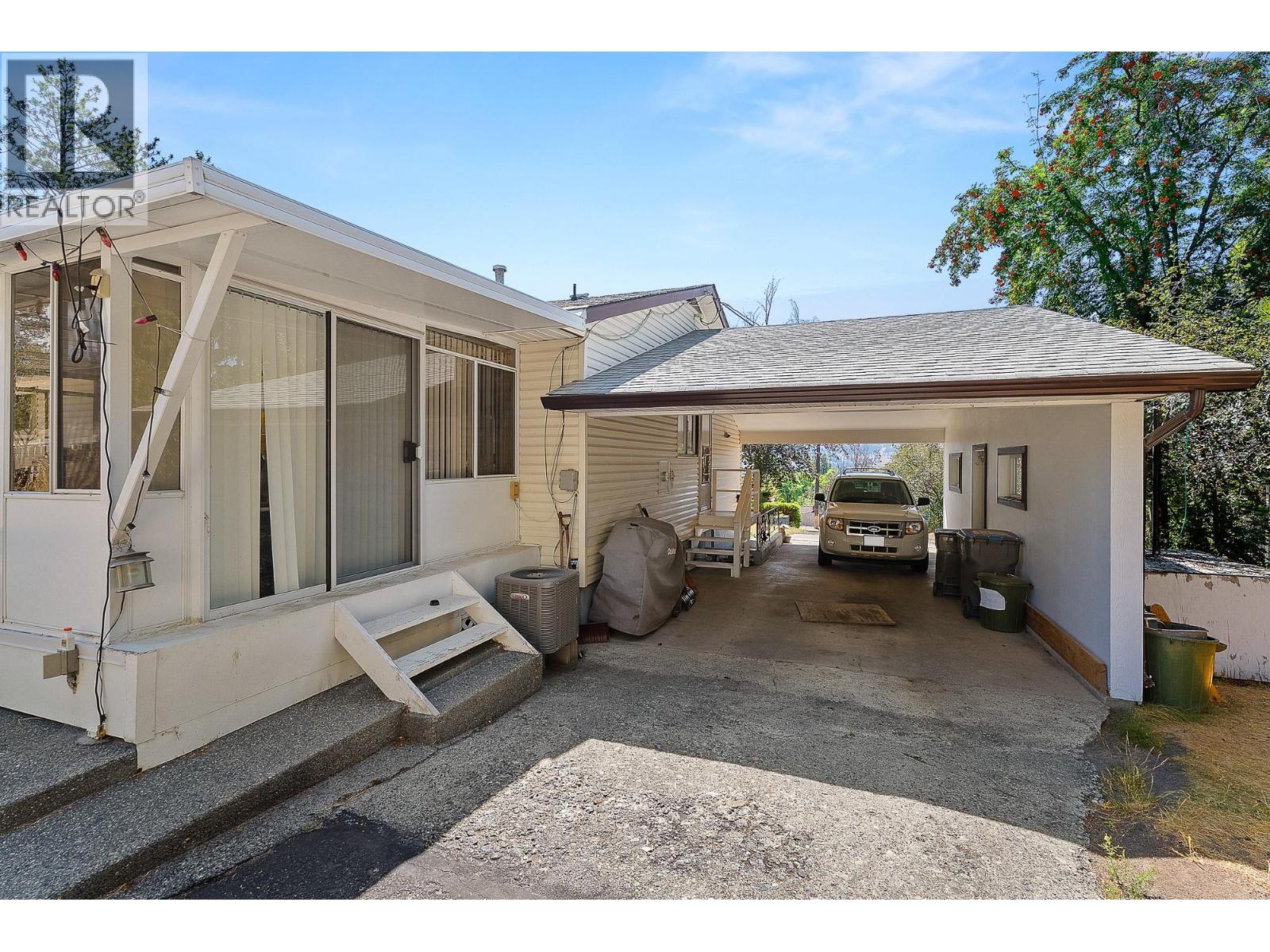2275 Castillou Crescent - 4