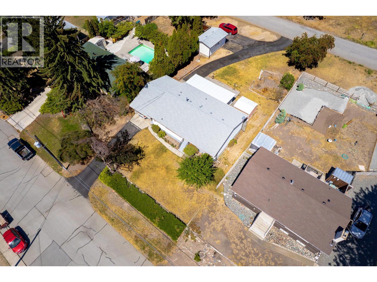 2275 Castillou Crescent - 69