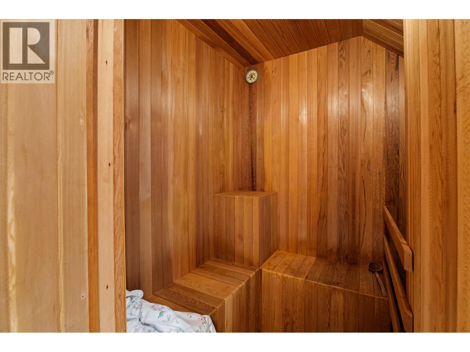 2275 Castillou Crescent - 52