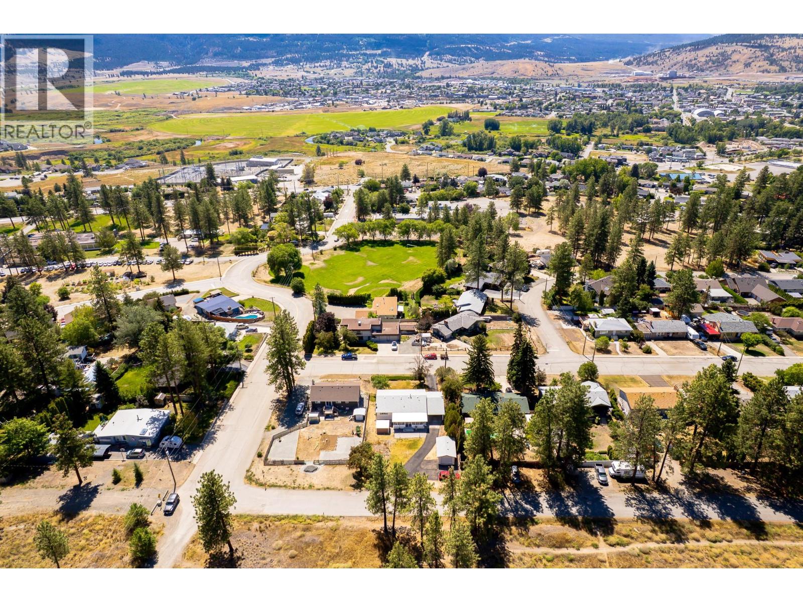 2275 Castillou Crescent - 66