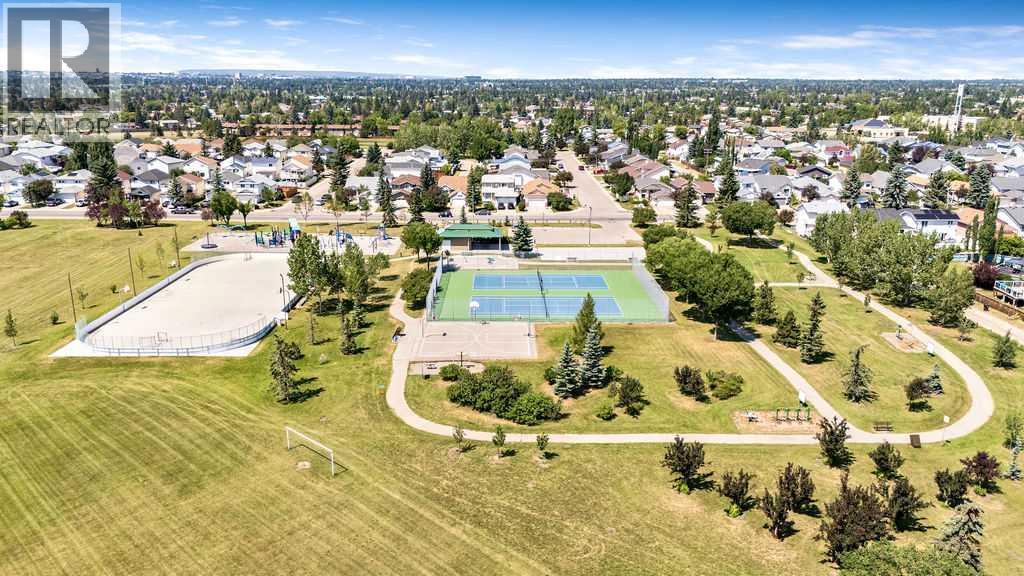 318 Applewood Drive SE - 25