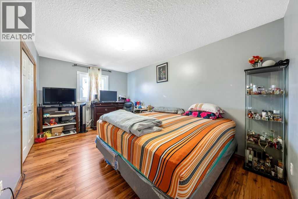318 Applewood Drive SE - 13