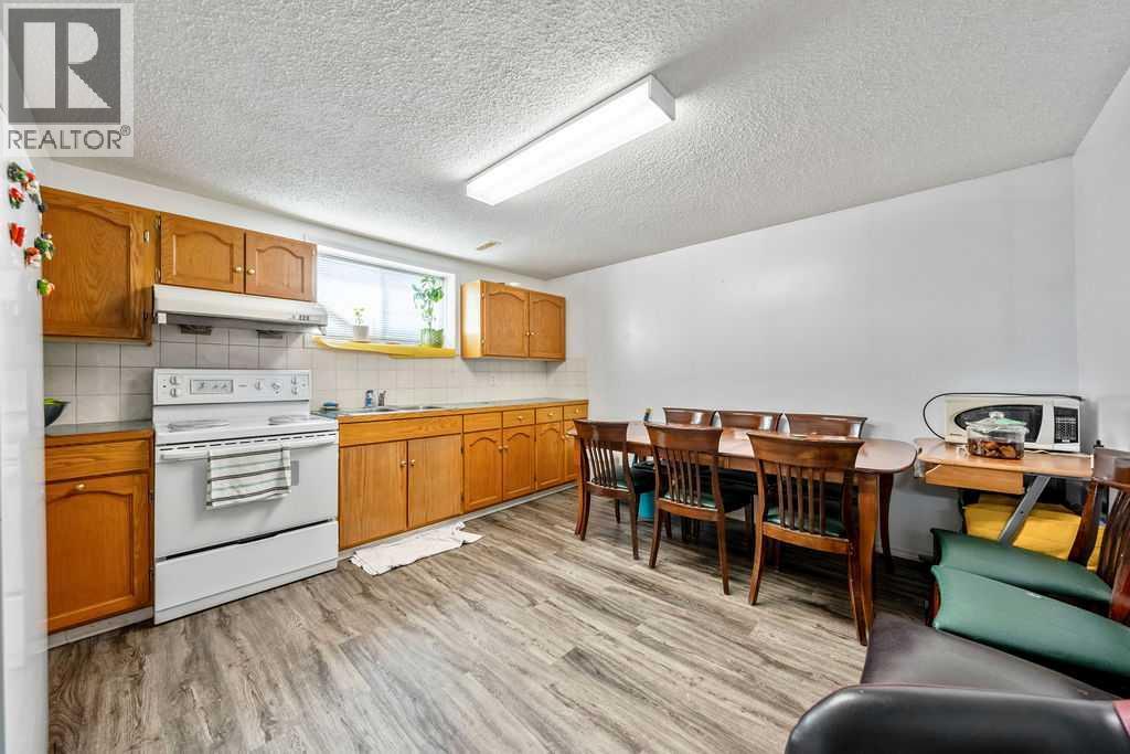 318 Applewood Drive SE - 15