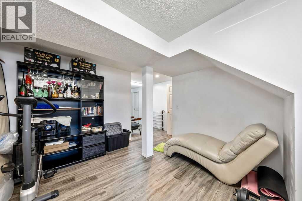 318 Applewood Drive SE - 16