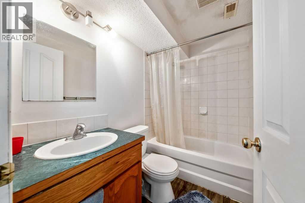 318 Applewood Drive SE - 20
