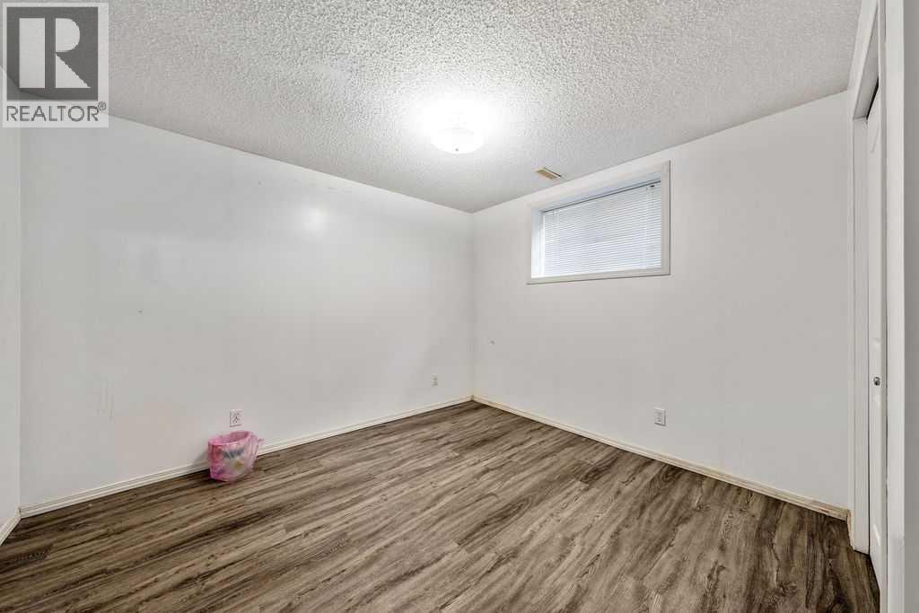 318 Applewood Drive SE - 18