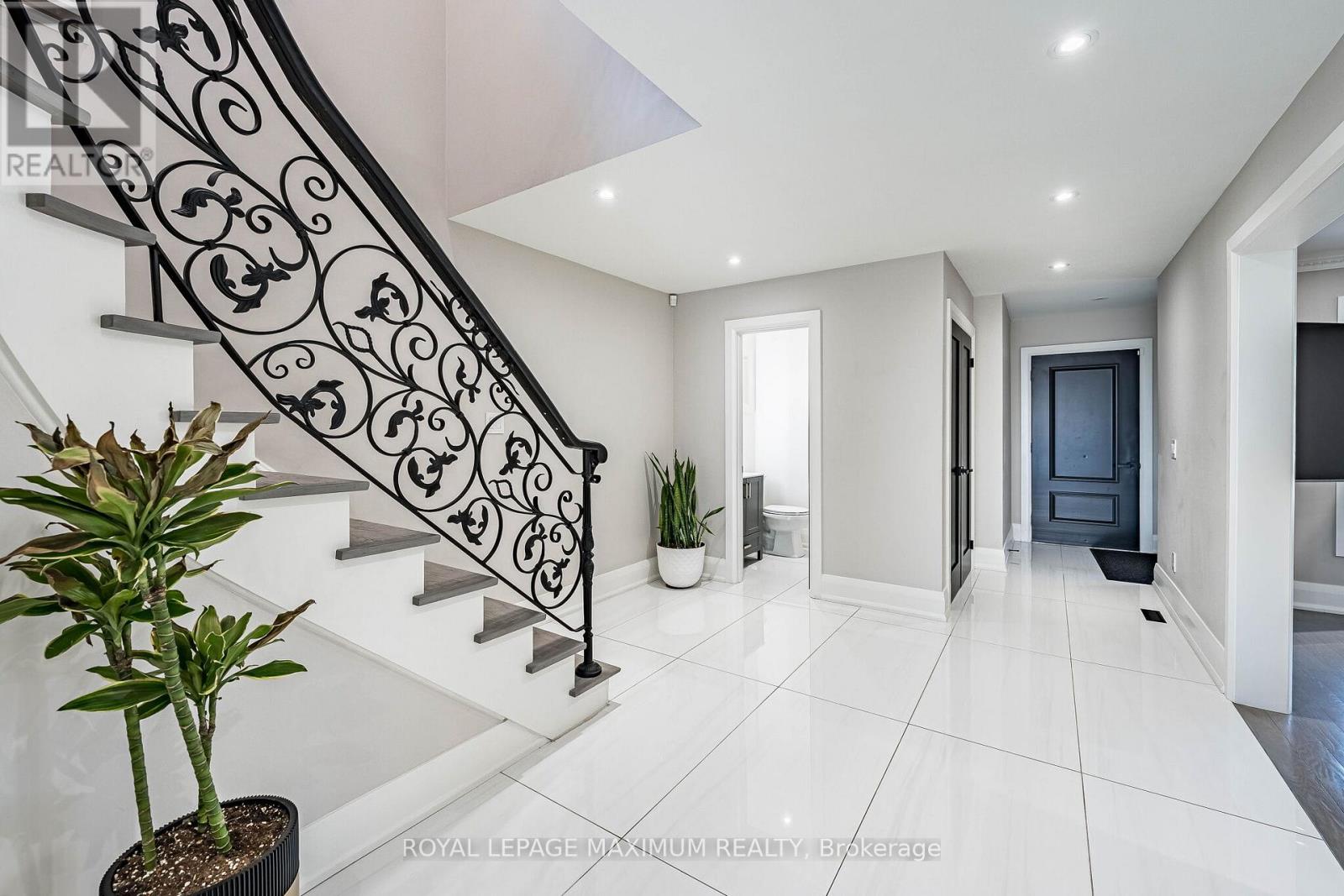 138 JACKMAN CRESCENT - 22