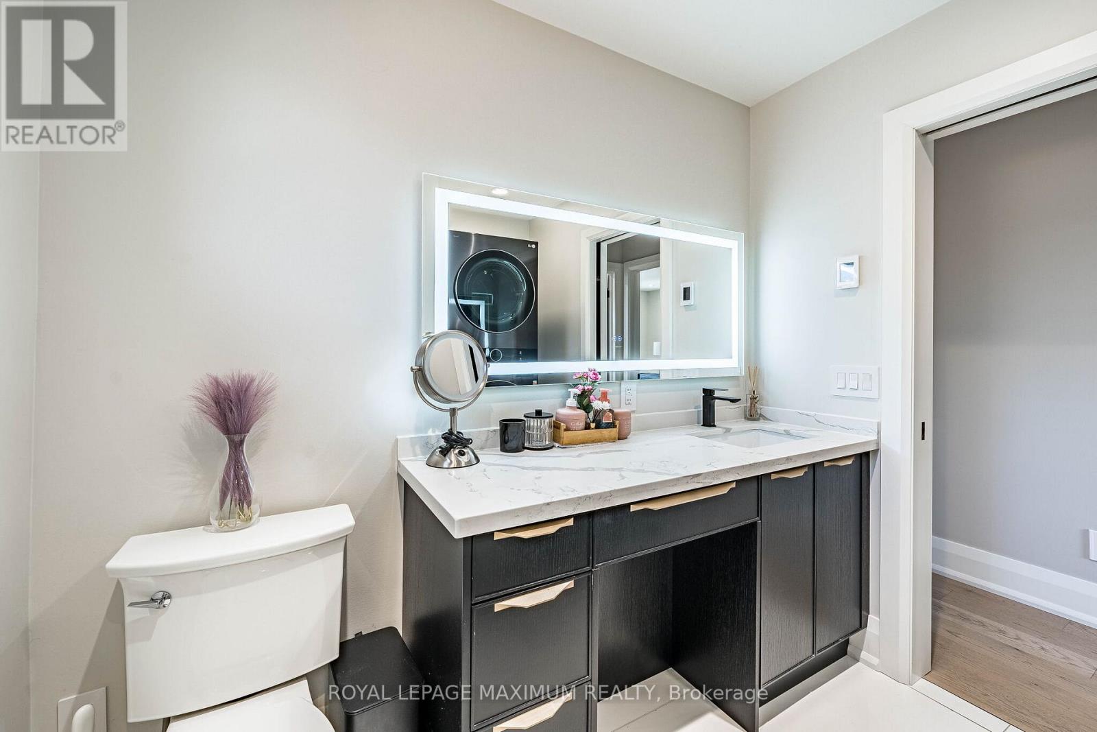 138 JACKMAN CRESCENT - 41